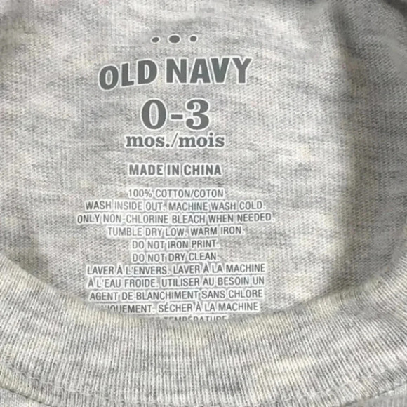 4/$20 Old Navy Light  Gray Baby Shirt - Picture 4 of 4